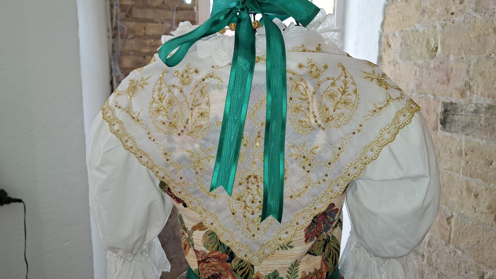 Complementos indumentaria femenina