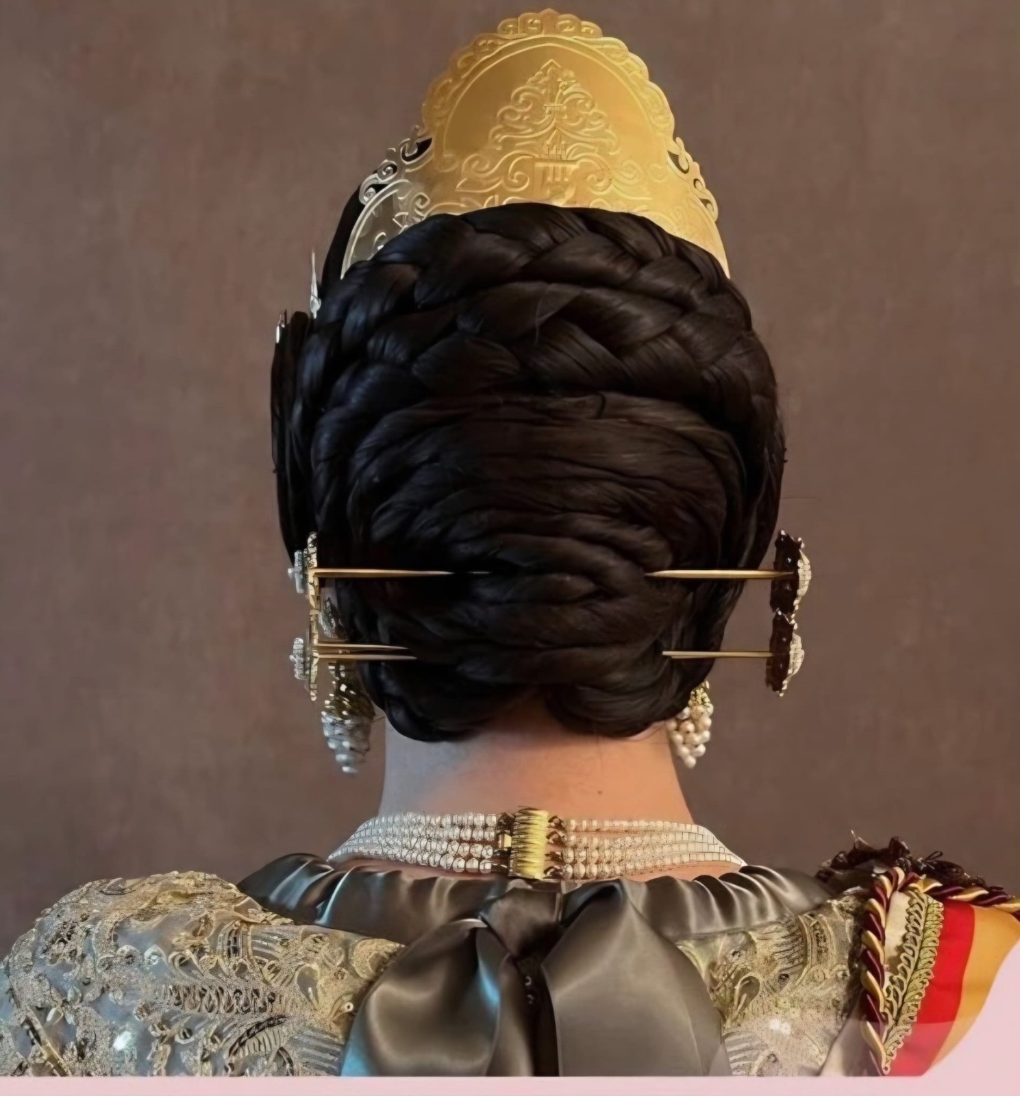 Peinado Fallera